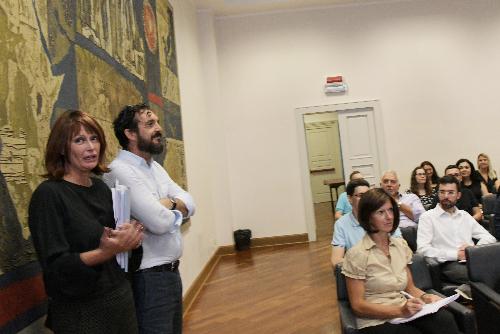 L'assessore regionale al Lavoro, Alessia Rosolen, durante il corso di formazione dedicato ai 'navigator'